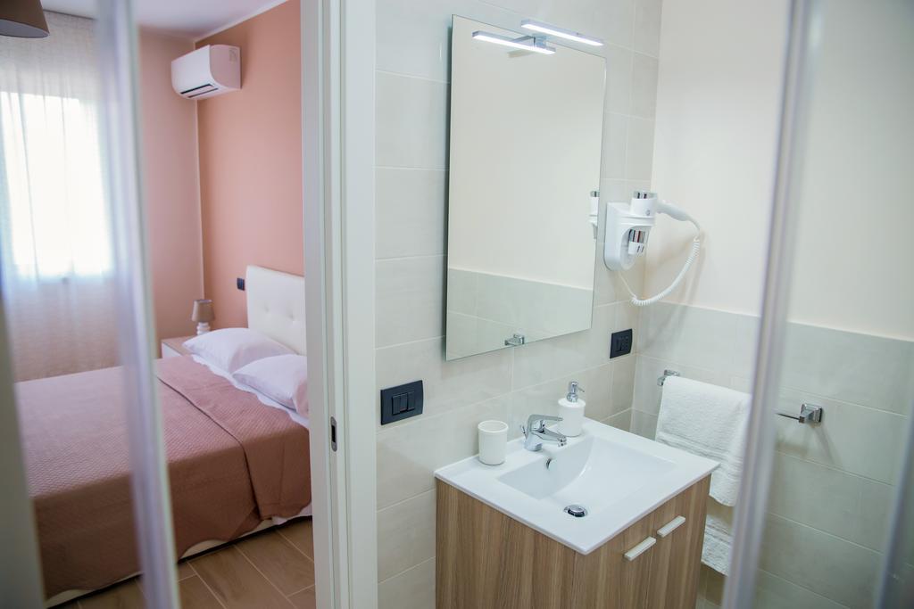 פומפיי Gleda Rooms In The Square חדר תמונה