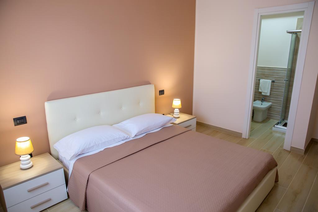 פומפיי Gleda Rooms In The Square חדר תמונה