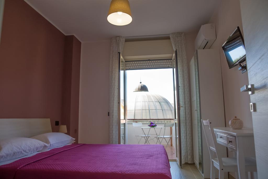 פומפיי Gleda Rooms In The Square מראה חיצוני תמונה